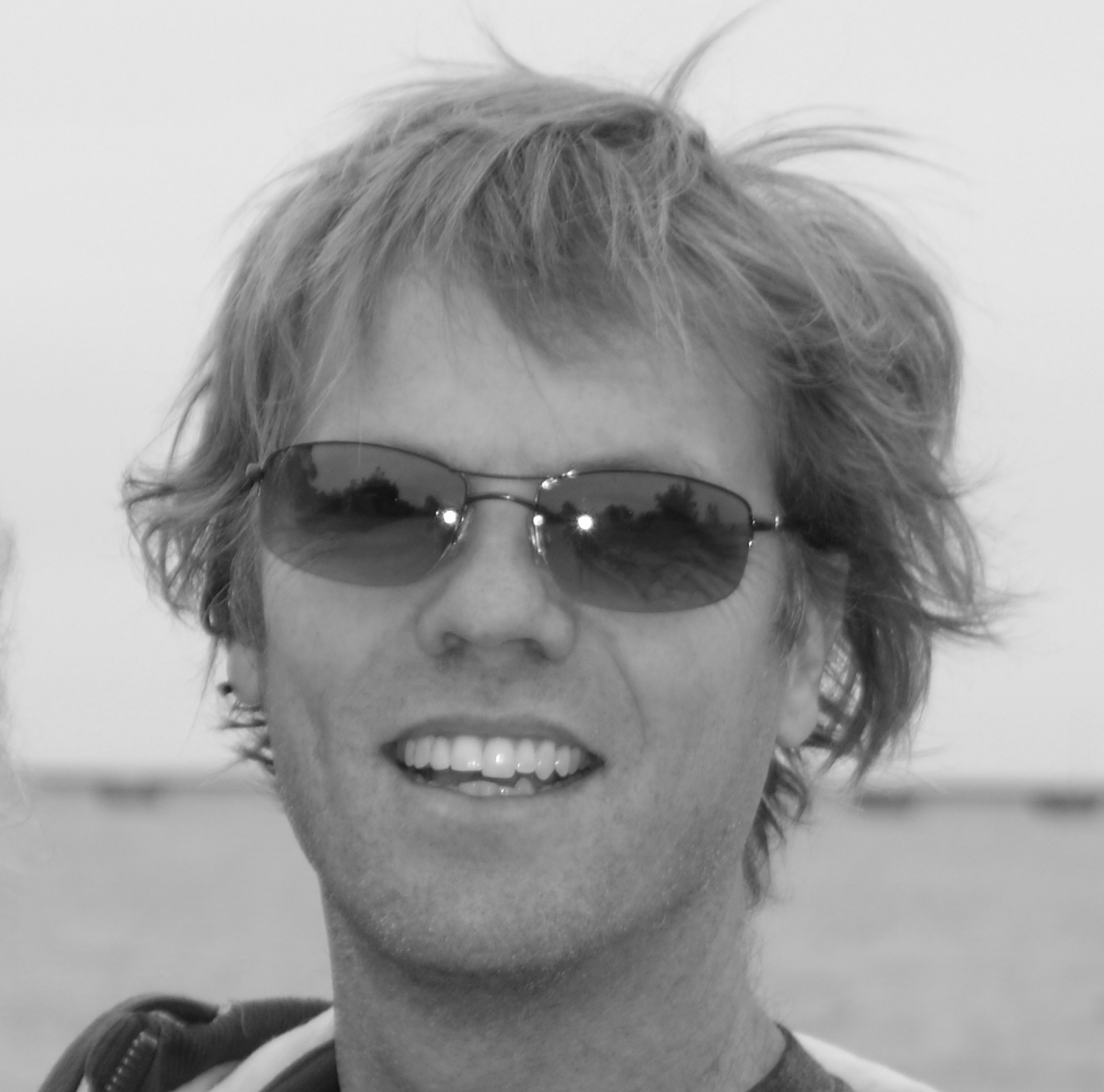 Ben Chambers - Photo